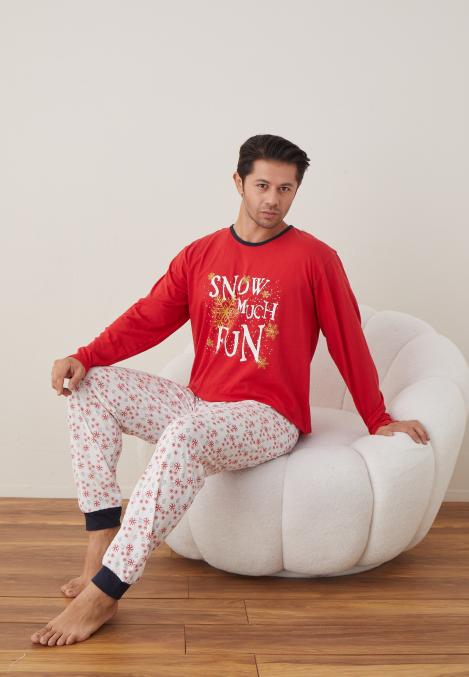 Pijama barbati Craciun "SNOW MUCH FUN" , maneca lunga ,pantaloni lungi,Culoare Rosu ,Engros